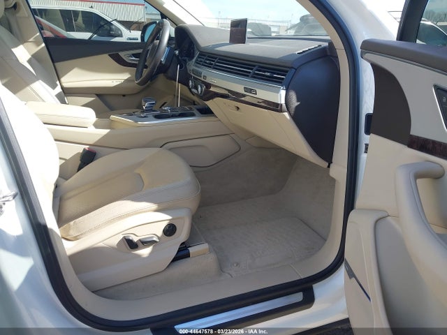 44647578 :رقم المزاد ، WA1LHAF75KD038474 vin ، 2019 Audi Q7 45 Premium/45 Se Premium مزاد بيع