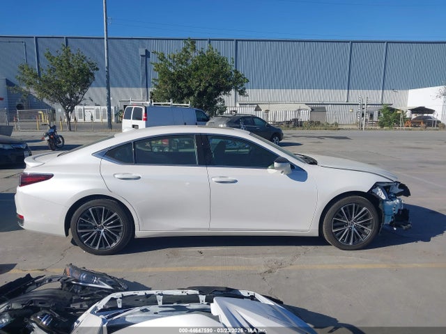 44647590 :رقم المزاد ، 58ADA1C11RU052644 vin ، 2024 Lexus Es 300h مزاد بيع