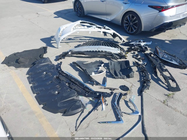 44647590 :رقم المزاد ، 58ADA1C11RU052644 vin ، 2024 Lexus Es 300h مزاد بيع