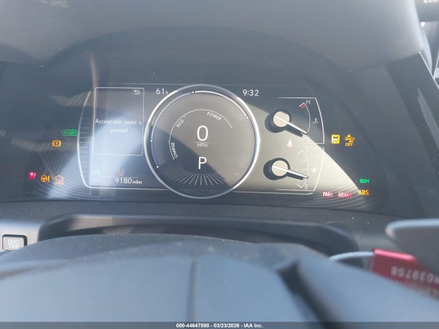 44647590 :رقم المزاد ، 58ADA1C11RU052644 vin ، 2024 Lexus Es 300h مزاد بيع
