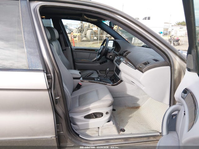 2005 Bmw X5 4.4i მანქანა იყიდება აუქციონზე, vin: 5UXFB53555LV15122, აუქციონის ნომერი: 44647599