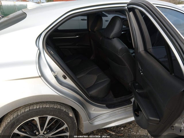 44647604 :رقم المزاد ، 4T1B11HK9KU844580 vin ، 2019 Toyota Camry Se مزاد بيع