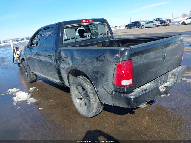 Продажа на аукционе авто 2017 Ram 1500 Express  4x4 5'7 Box, vin: 3C6RR7KT7HG574185, номер лота: 44647650