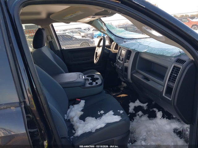 Продажа на аукционе авто 2017 Ram 1500 Express  4x4 5'7 Box, vin: 3C6RR7KT7HG574185, номер лота: 44647650