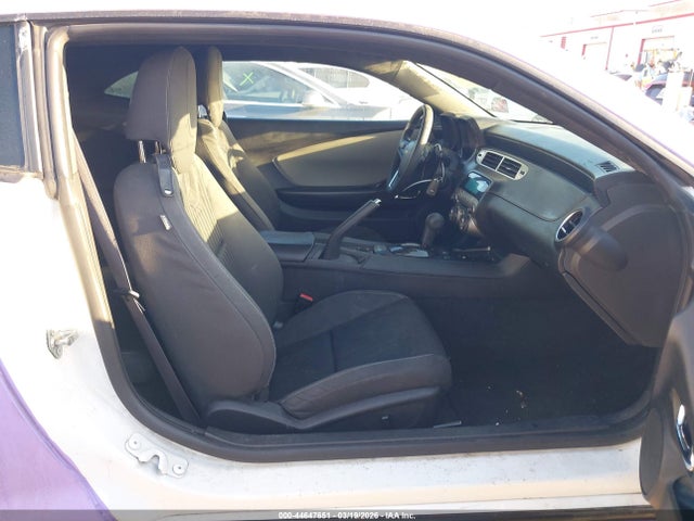 Продажа на аукционе авто 2015 Chevrolet Camaro 2ls, vin: 2G1FB1E3XF9289098, номер лота: 44647651
