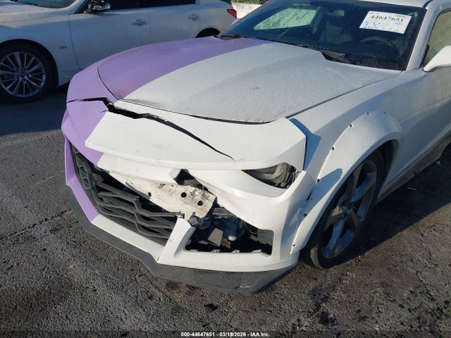 Продажа на аукционе авто 2015 Chevrolet Camaro 2ls, vin: 2G1FB1E3XF9289098, номер лота: 44647651