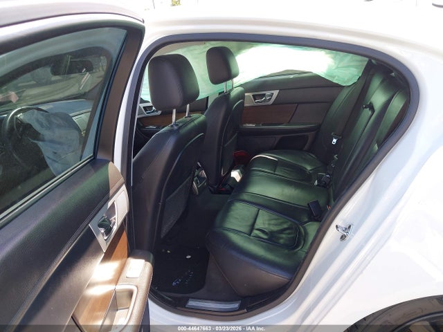 Jaguar Xf V6 Sc 2014 SAJWA0EX4E8U09738 Image 8