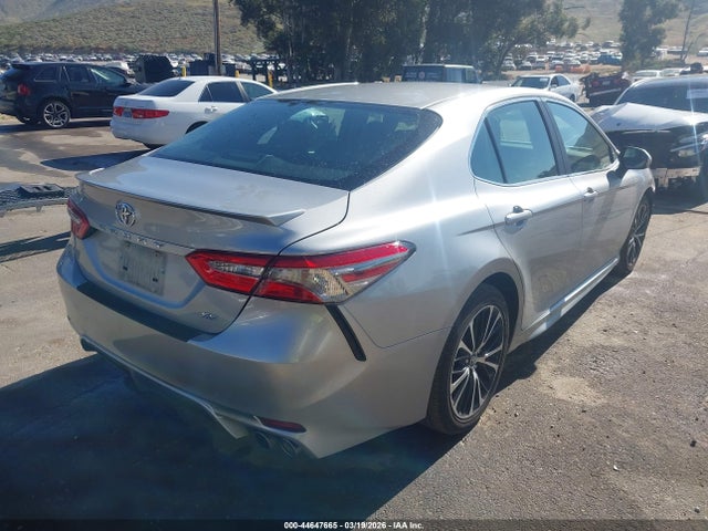 4T1B11HKXJU085453 Toyota CAMRY SE