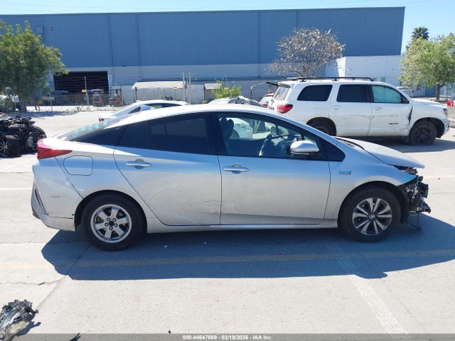 Toyota Prius Prime Premium 2018 JTDKARFP2J3077595 Image 14