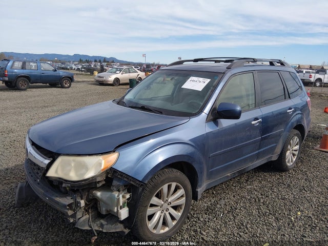 2013 SUBARU FORESTER JF2SHAEC2DH417607 Photo 1