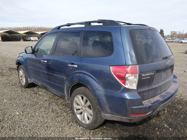 2013 SUBARU FORESTER JF2SHAEC2DH417607 Photo 2