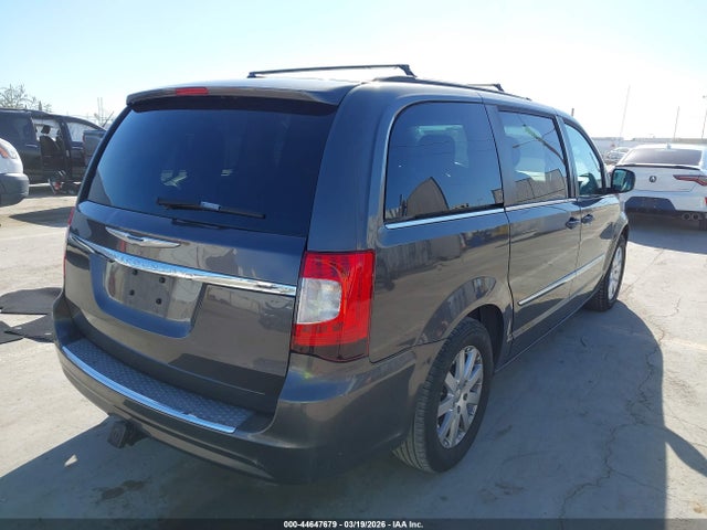 2015 Chrysler Town & Country Touring მანქანა იყიდება აუქციონზე, vin: 2C4RC1BG9FR675083, აუქციონის ნომერი: 44647679