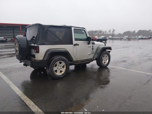 44647684 :رقم المزاد ، 1J4AA2D12BL514041 vin ، 2011 Jeep Wrangler Sport مزاد بيع