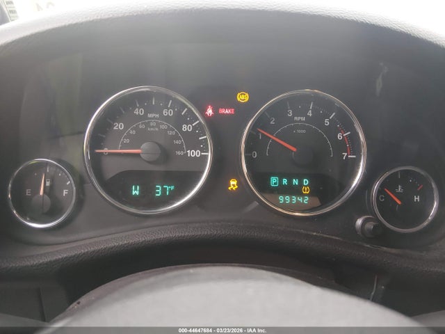 44647684 :رقم المزاد ، 1J4AA2D12BL514041 vin ، 2011 Jeep Wrangler Sport مزاد بيع
