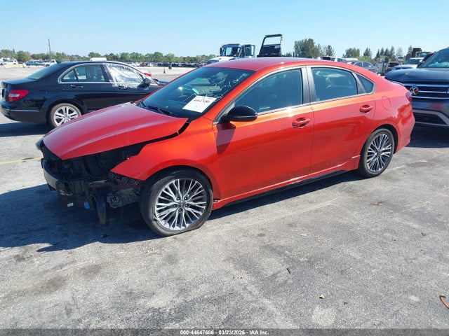 44647686 :رقم المزاد ، 3KPF54AD8NE437960 vin ، 2022 Kia Forte Gt-line مزاد بيع