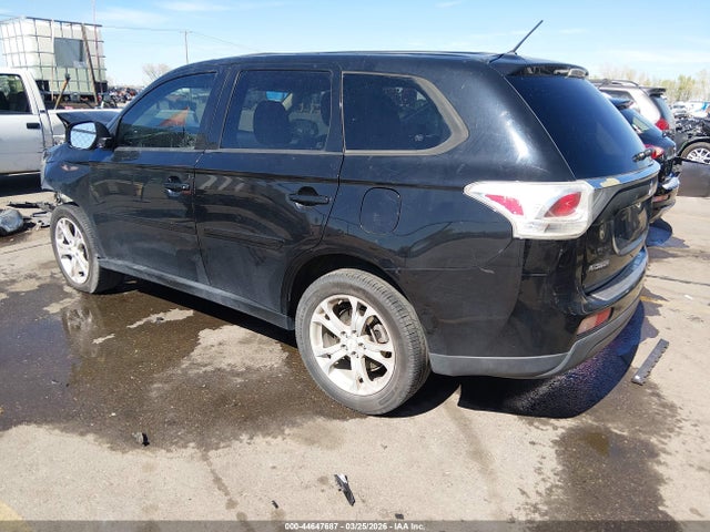 JA4AD3A35EZ015190 Mitsubishi Outlander Se
