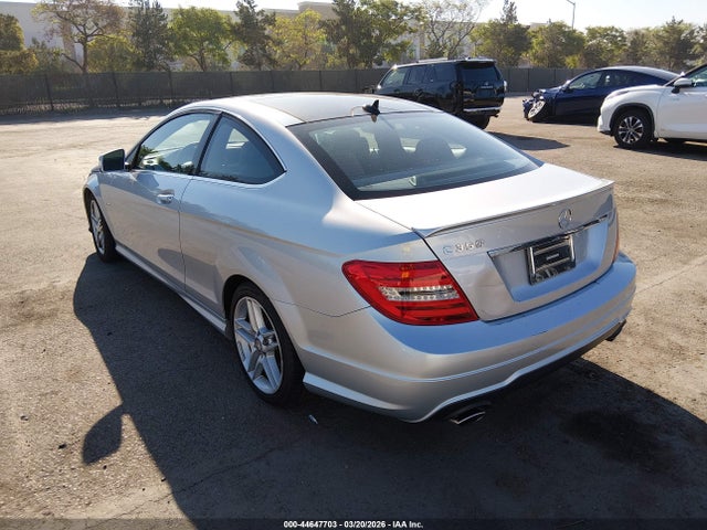 Продаж на аукціоні авто 2012 Mercedes-benz C 350 Sport, vin: WDDGJ5HB9CF843362, номер лоту: 44647703