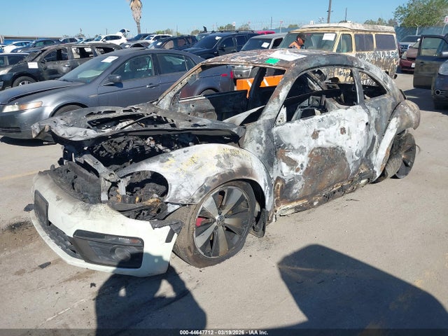 3VWVT7AT8FM641771 Volkswagen Beetle