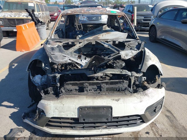 3VWVT7AT8FM641771 Volkswagen Beetle