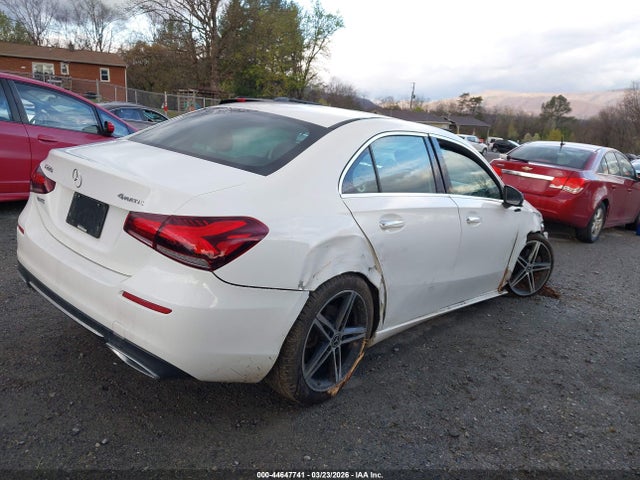 2019 Mercedes-benz A 220 4matic მანქანა იყიდება აუქციონზე, vin: WDD3G4FB6KW032689, აუქციონის ნომერი: 44647741