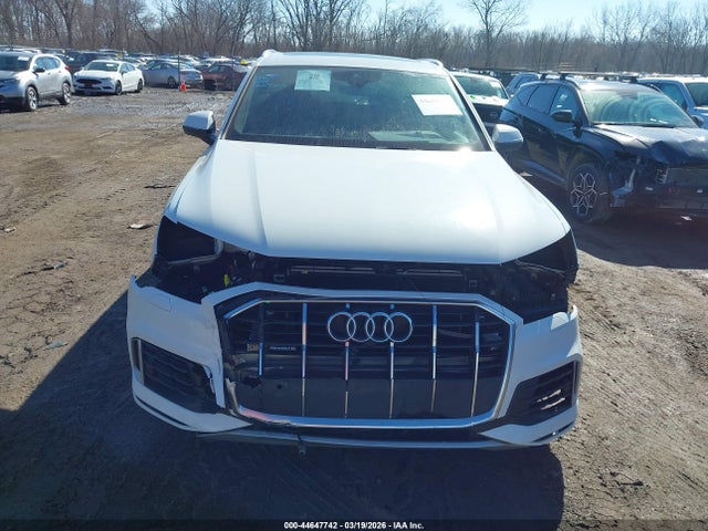 2021 Audi Q7 Premium 55 Tfsi Quattro Tiptronic მანქანა იყიდება აუქციონზე, vin: WA1AXAF71MD028795, აუქციონის ნომერი: 44647742