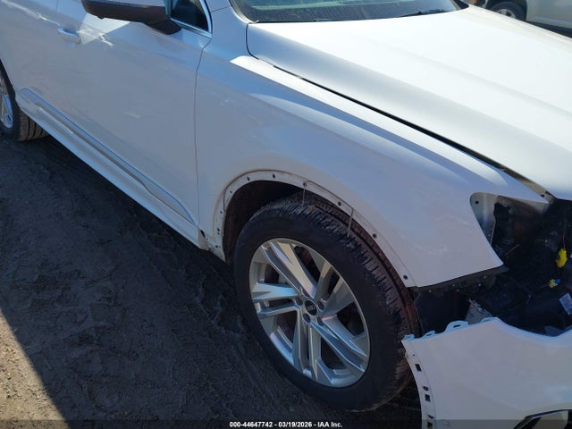 2021 Audi Q7 Premium 55 Tfsi Quattro Tiptronic მანქანა იყიდება აუქციონზე, vin: WA1AXAF71MD028795, აუქციონის ნომერი: 44647742