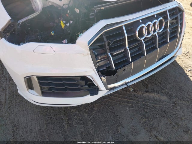 2021 Audi Q7 Premium 55 Tfsi Quattro Tiptronic მანქანა იყიდება აუქციონზე, vin: WA1AXAF71MD028795, აუქციონის ნომერი: 44647742