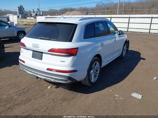 2021 Audi Q7 Premium 55 Tfsi Quattro Tiptronic მანქანა იყიდება აუქციონზე, vin: WA1AXAF71MD028795, აუქციონის ნომერი: 44647742