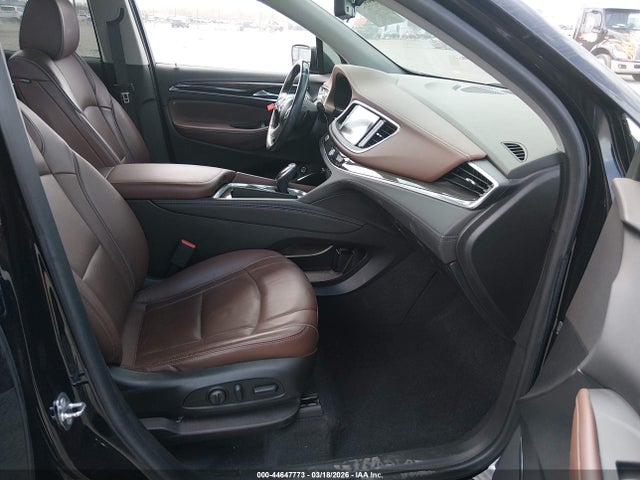 44647773 :رقم المزاد ، 5GAERDKW3JJ177031 vin ، 2018 Buick Enclave Avenir مزاد بيع
