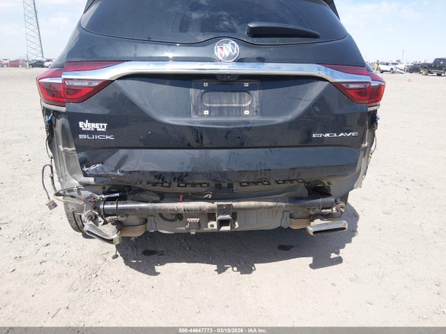 44647773 :رقم المزاد ، 5GAERDKW3JJ177031 vin ، 2018 Buick Enclave Avenir مزاد بيع