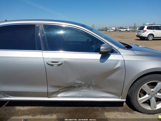 Продаж на аукціоні авто 2012 Volkswagen Passat 2.5l Se, vin: 1VWBP7A33CC076978, номер лоту: 44647794