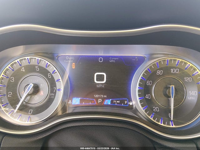 Продажа на аукционе авто 2023 Chrysler 300 Touring L, vin: 2C3CCADG2PH691530, номер лота: 44647810