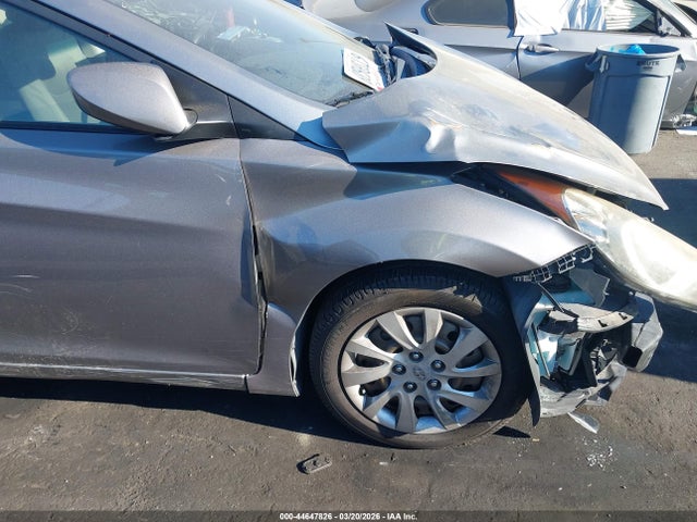 44647826 :رقم المزاد ، KMHDH4AE2CU278015 vin ، 2012 Hyundai Elantra Gls (ulsan Plant) مزاد بيع