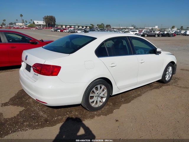 44647836 :رقم المزاد ، 3VWDP7AJ3DM398849 vin ، 2013 Volkswagen Jetta Se مزاد بيع