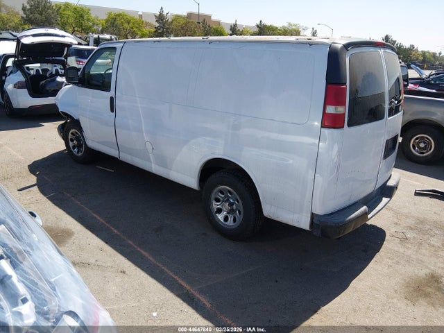 2010 CHEVROLET EXPRESS 1500 1GCUGADX5A1114310 Photo 2
