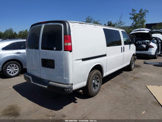 2010 CHEVROLET EXPRESS 1500 1GCUGADX5A1114310 Photo 3