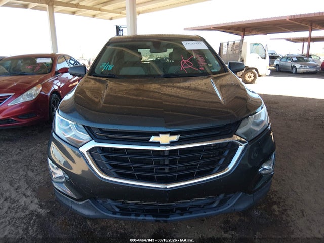 3GNAXHEV5JS512082 Chevrolet EQUINOX LS