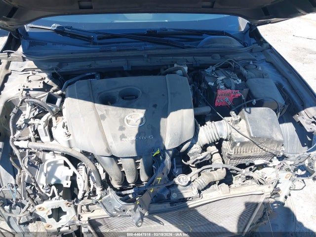 JM1BPALM8K1109067 Mazda MAZDA3