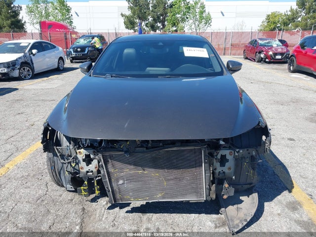 JM1BPALM8K1109067 Mazda MAZDA3