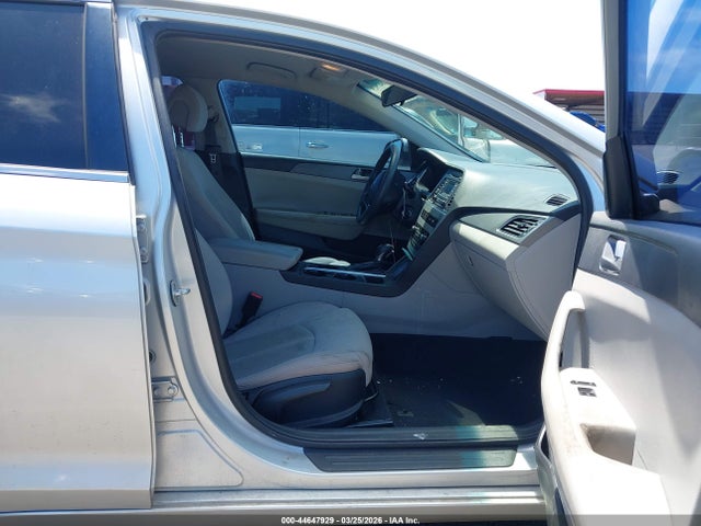 Продажа на аукционе авто 2017 Hyundai Sonata, vin: 5NPE24AF0HH465709, номер лота: 44647929