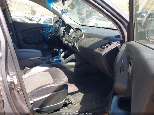 44647945 :رقم المزاد ، KM8JU3AG6FU055510 vin ، 2015 Hyundai Tucson Se مزاد بيع