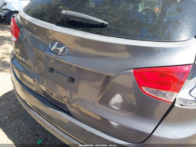 44647945 :رقم المزاد ، KM8JU3AG6FU055510 vin ، 2015 Hyundai Tucson Se مزاد بيع