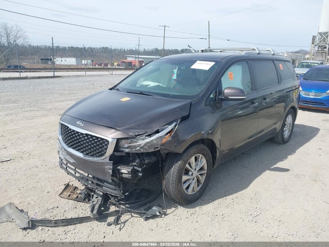 44647964 :رقم المزاد ، KNDMB5C19H6268535 vin ، 2017 Kia Sedona Lx مزاد بيع