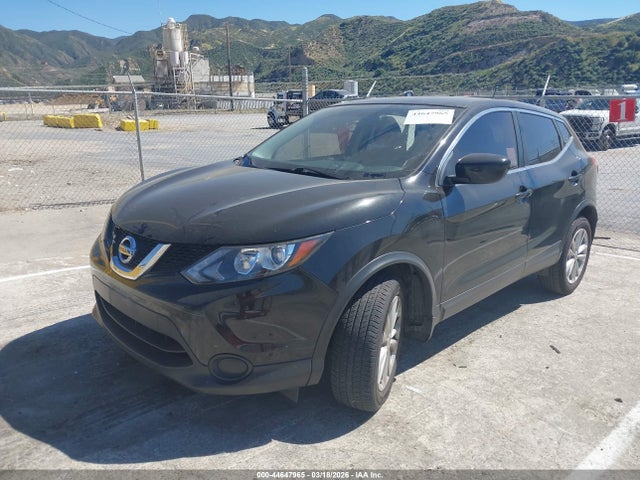 JN1BJ1CP8HW009688 Nissan Rogue Sport S