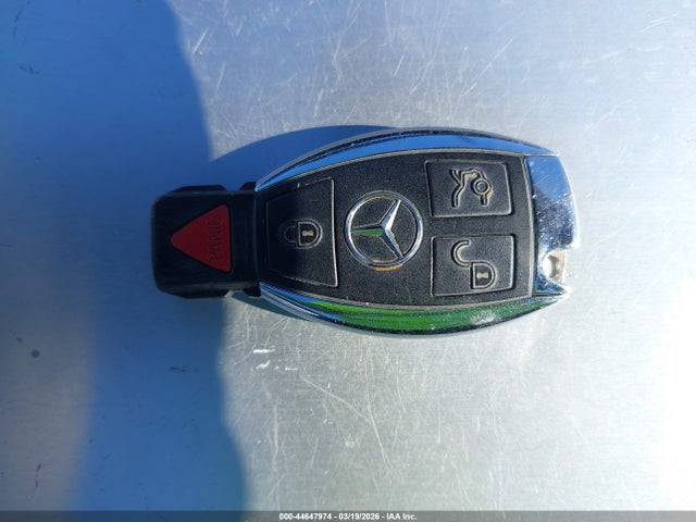 2011 MERCEDES-BENZ C 300 WDDGF5EB5BR183422 Photo 10