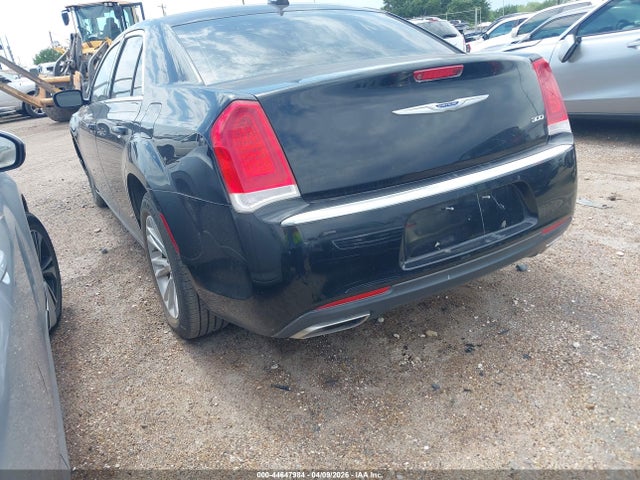 Aukcja sprzedaży 2019 Chrysler 300 Touring L, vin: 2C3CCAAGXKH693815, numer aukcji: 44647984