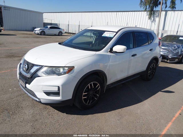 Nissan ROGUE S 2017 JN8AT2MTXHW146348 Image 2