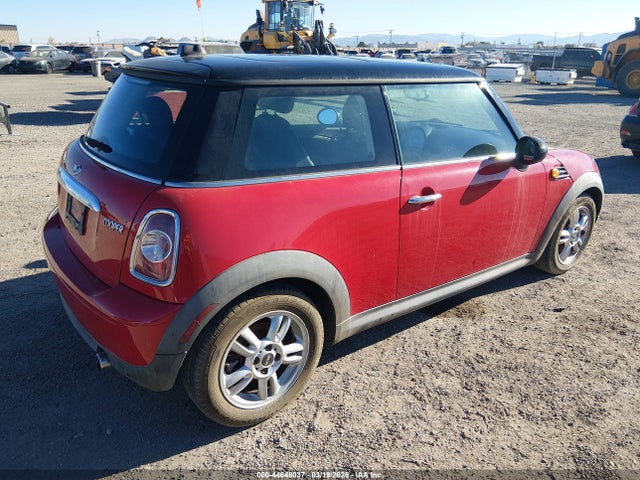 2012 MINI COOPER WMWSU3C58CT262256 Photo 3