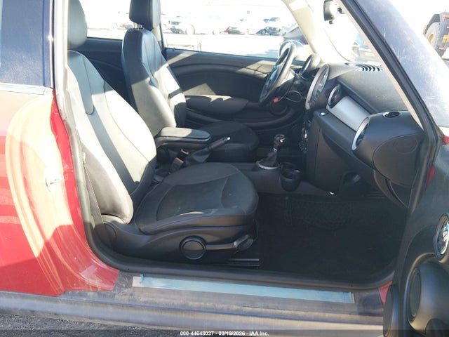 2012 MINI COOPER WMWSU3C58CT262256 Photo 4