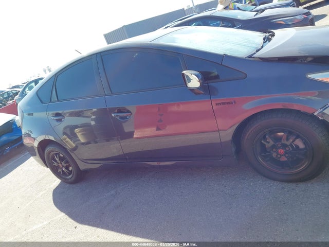 Toyota Prius Two 2015 JTDKN3DU6F0480417 Image 13